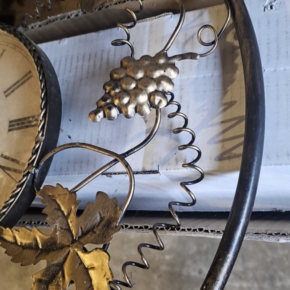 Wall clock - Picture 3 of 4